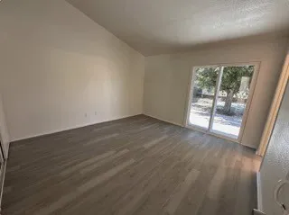 196 Sunny Halo Court Perris, CA 92571