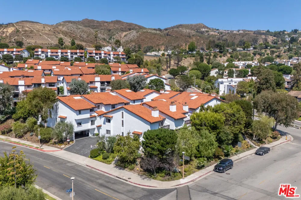 1541 Palisades Drive Pacific Palisades, CA 90272
