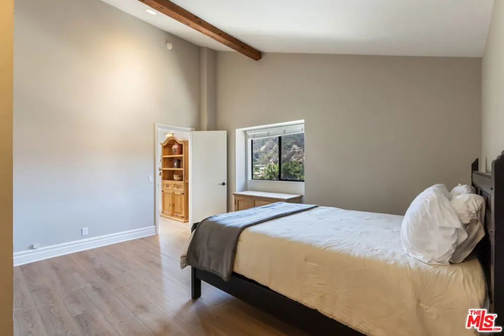 1541 Palisades Drive Pacific Palisades, CA 90272