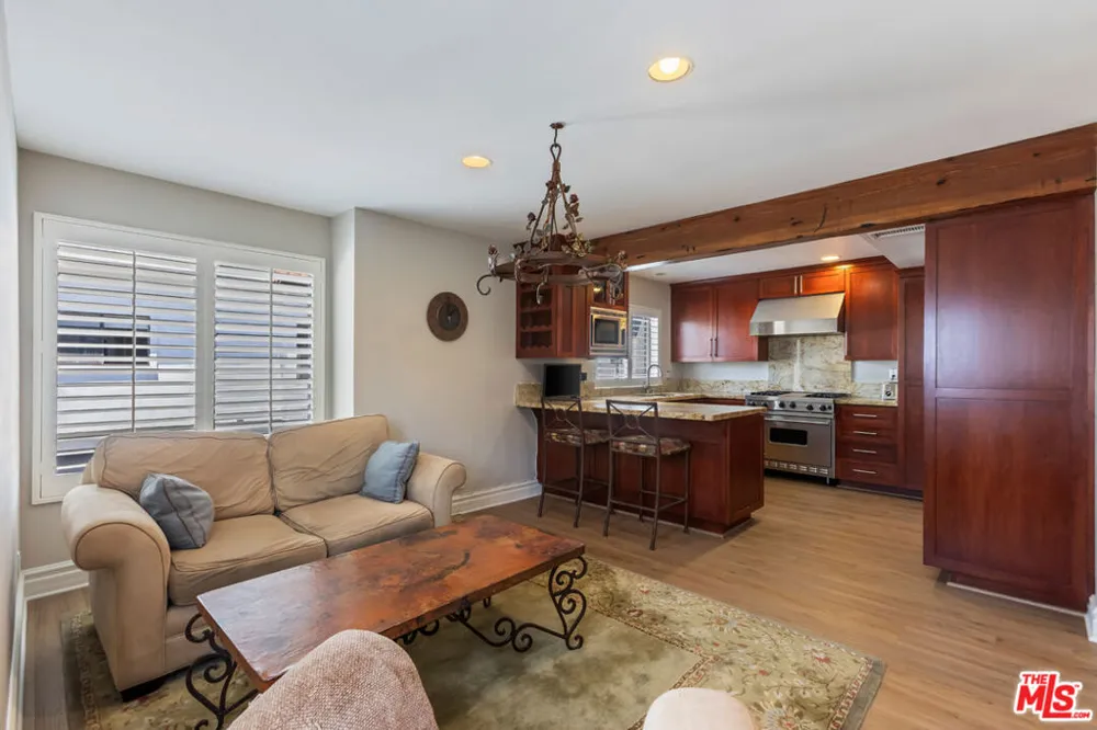 1541 Palisades Drive Pacific Palisades, CA 90272