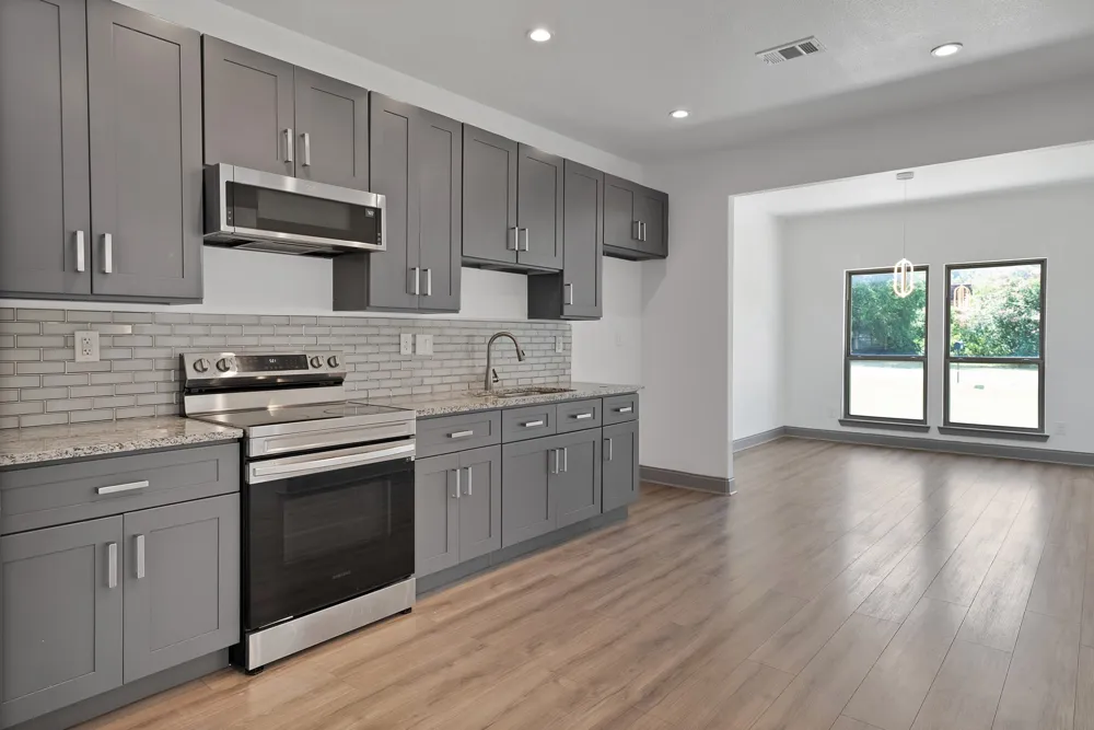 925 Balkan Drive Lancaster, TX 75134