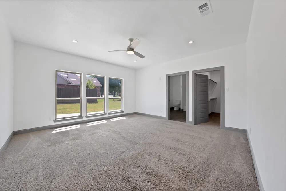 925 Balkan Drive Lancaster, TX 75134