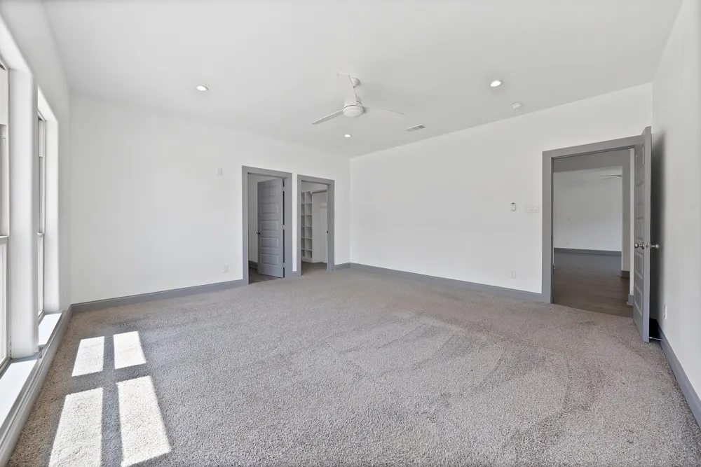 925 Balkan Drive Lancaster, TX 75134