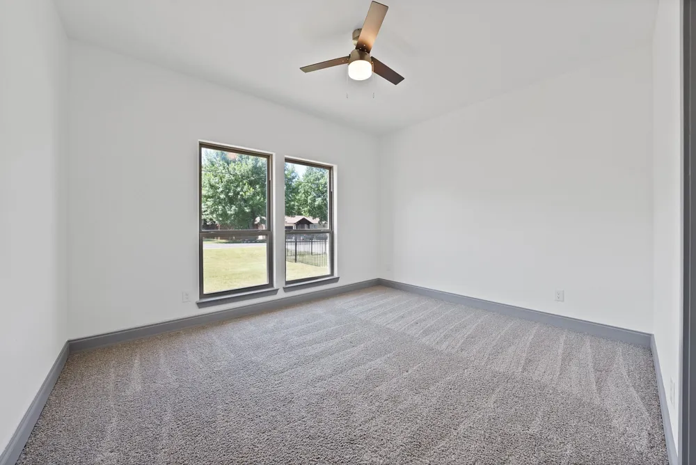 925 Balkan Drive Lancaster, TX 75134