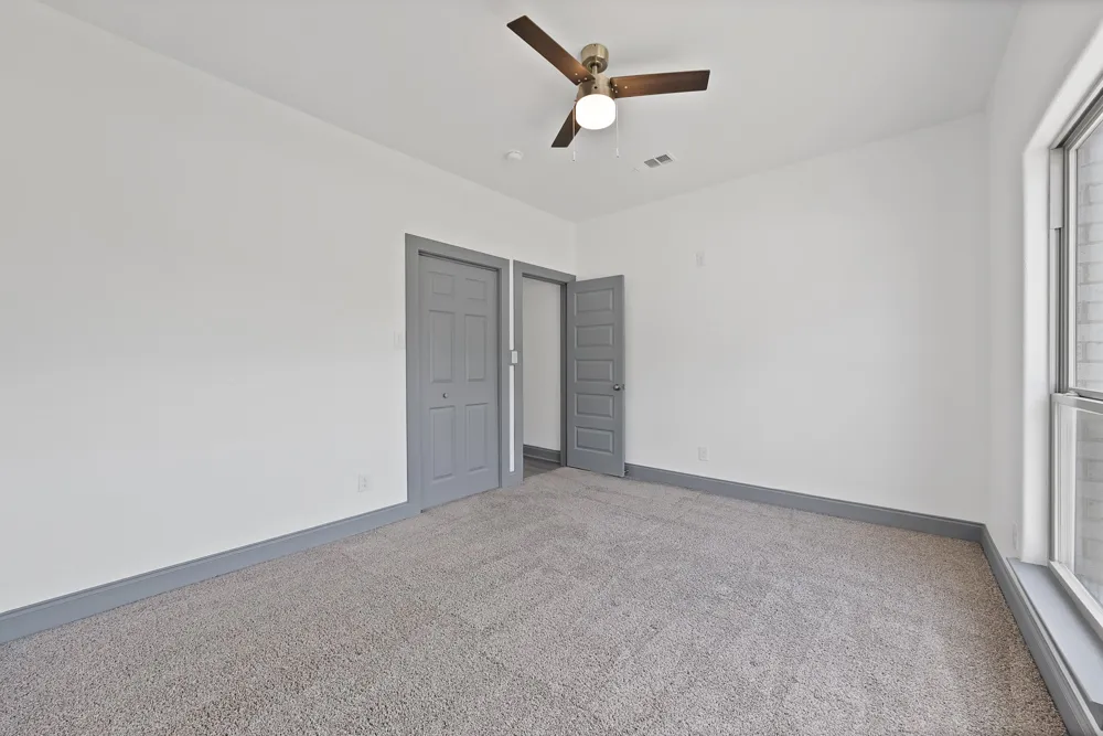 925 Balkan Drive Lancaster, TX 75134