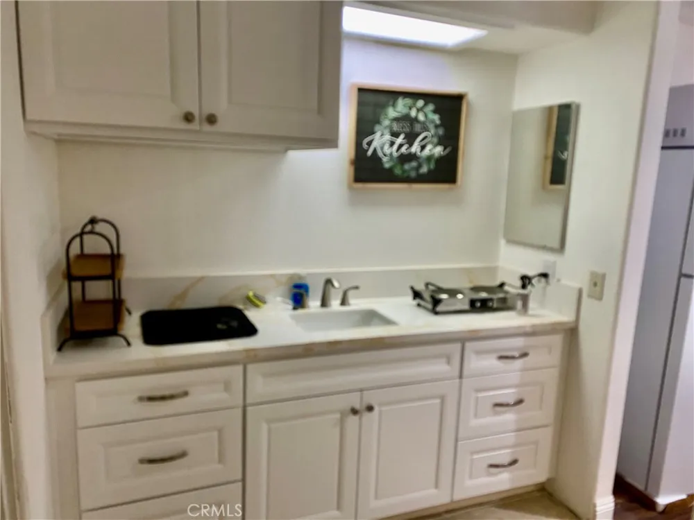 3112 W Avenue N #B Palmdale, CA 93551