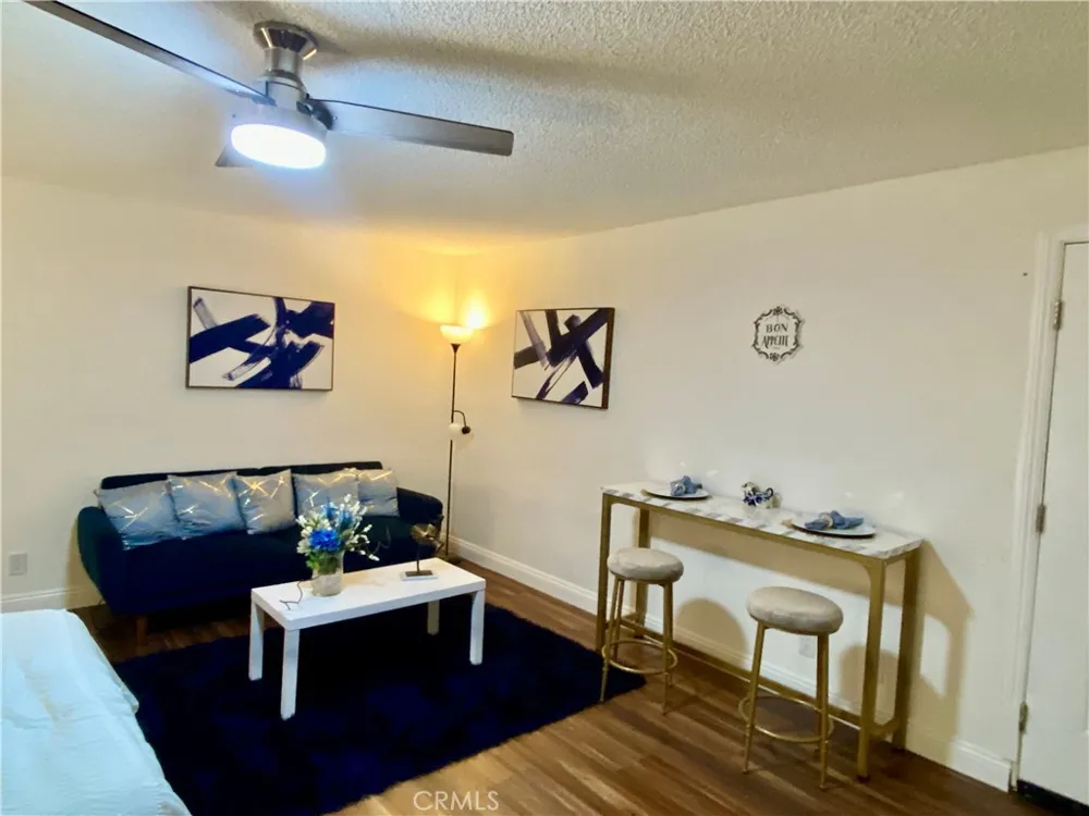 3112 W Avenue N #B Palmdale, CA 93551