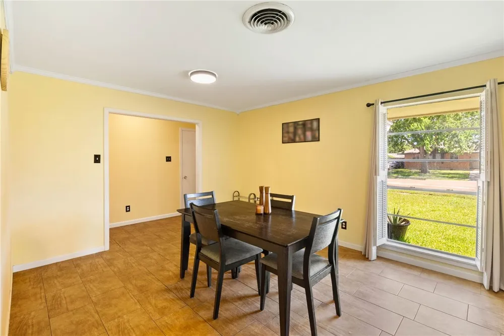 107 Daniel Moore Street Portland, TX 78374