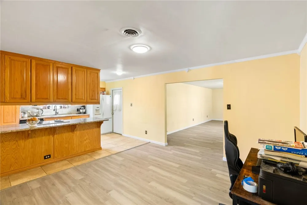 107 Daniel Moore Street Portland, TX 78374