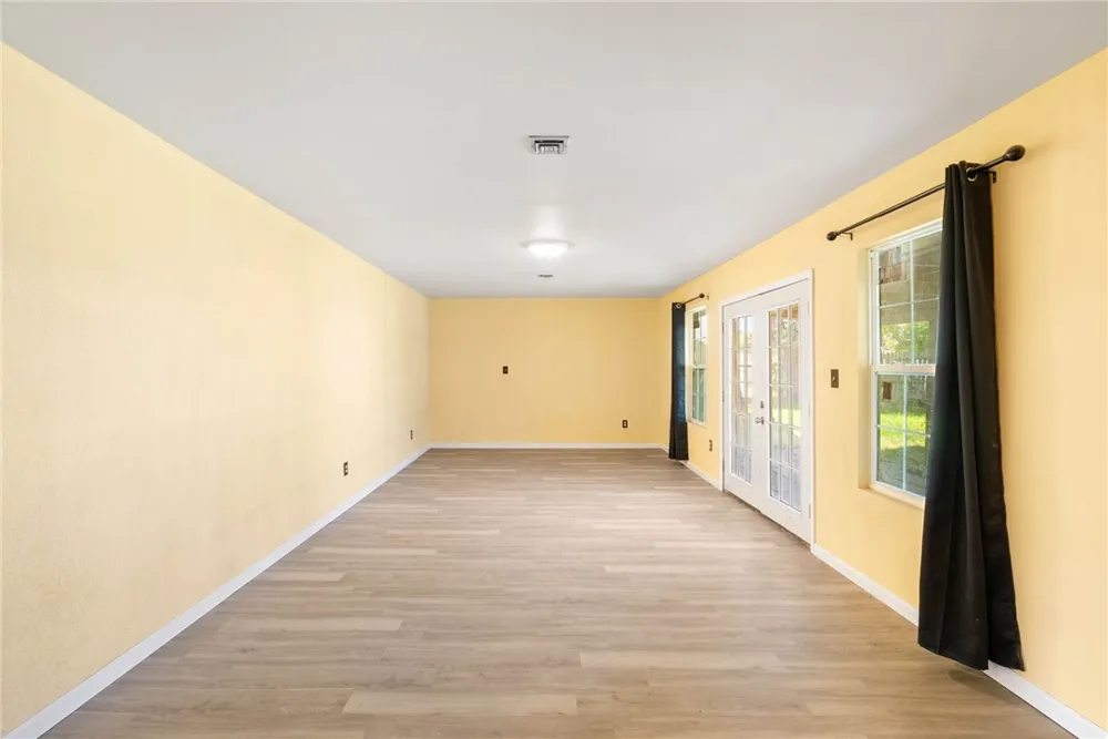 107 Daniel Moore Street Portland, TX 78374