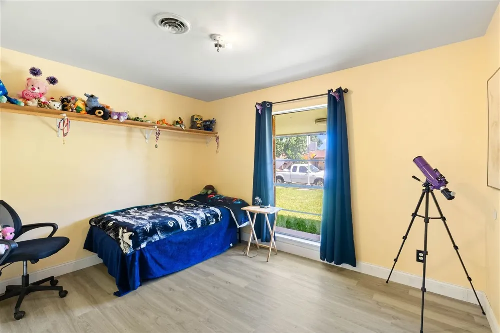 107 Daniel Moore Street Portland, TX 78374