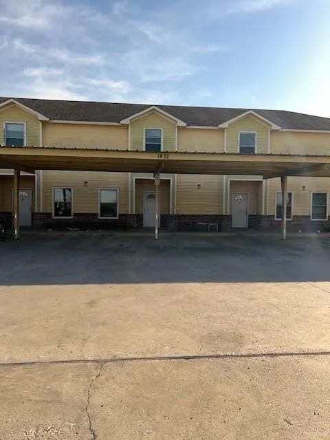 1412 W Harrison W Alton, TX 78573