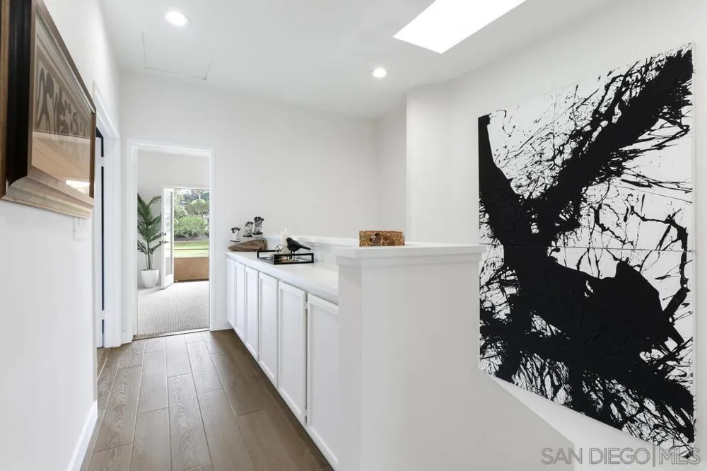 170 Las Banderas Dr Solana Beach, CA 92075