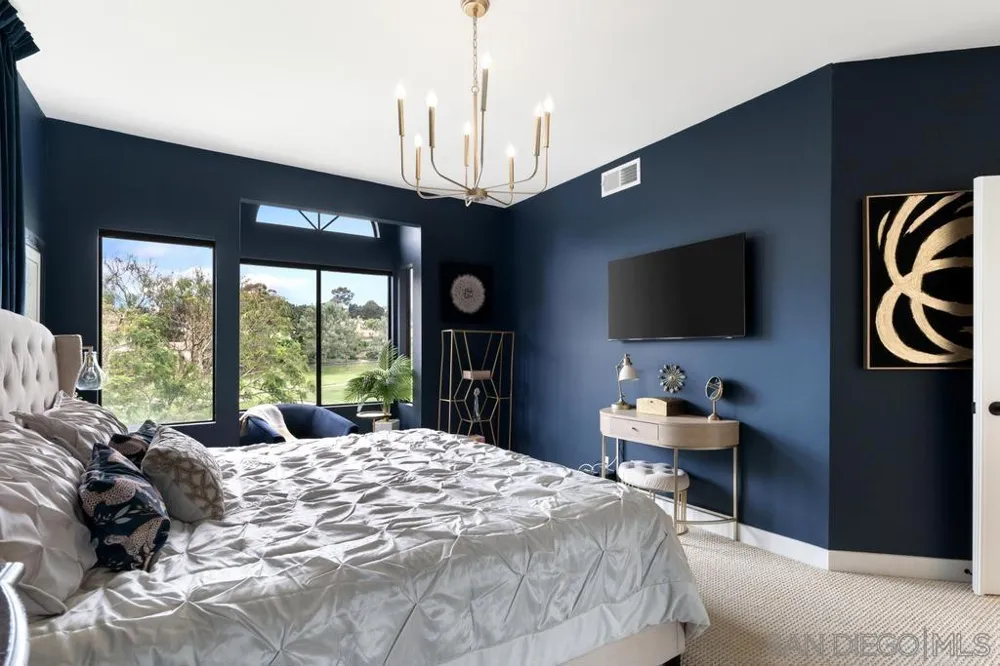 170 Las Banderas Dr Solana Beach, CA 92075