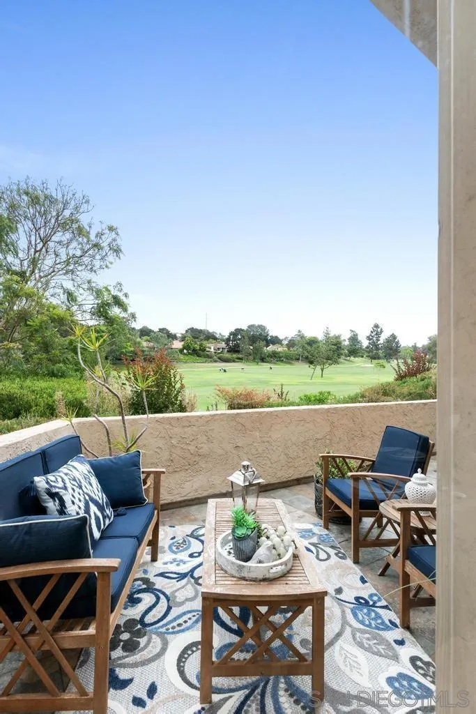 170 Las Banderas Dr Solana Beach, CA 92075