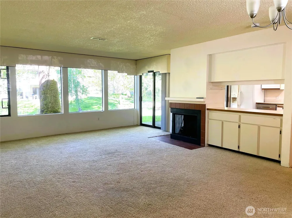 1101 Bellefield Park Lane #1103 Bellevue, WA 98004