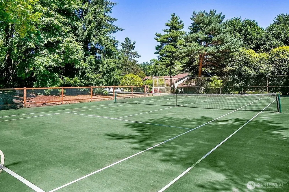 1101 Bellefield Park Lane #1103 Bellevue, WA 98004
