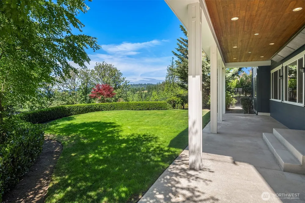 13907 SE 81st Place Newcastle, WA 98059