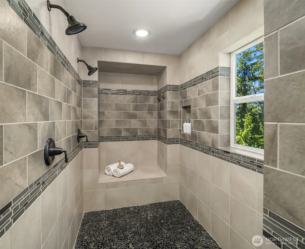 13907 SE 81st Place Newcastle, WA 98059