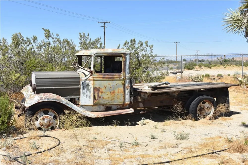 6293 Backus Road Mojave, CA 93501