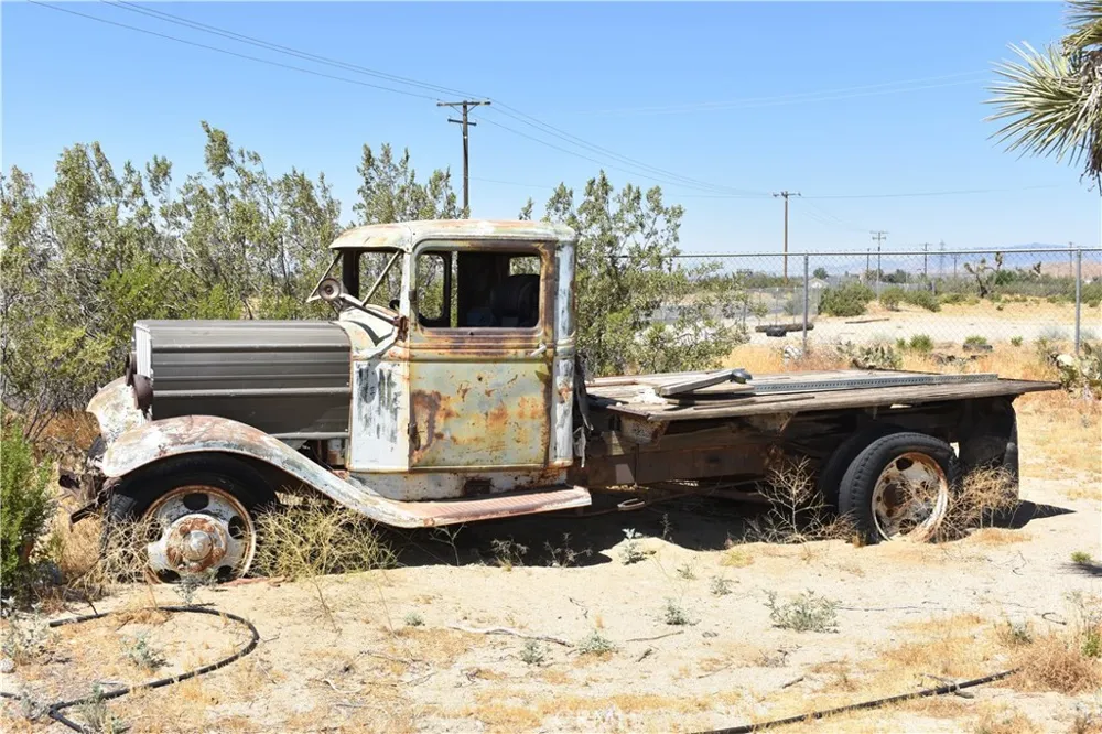 6293 Backus Road Mojave, CA 93501