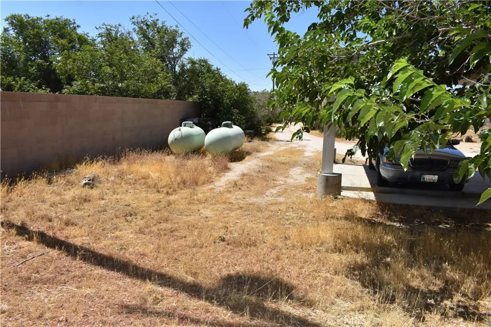 6293 Backus Road Mojave, CA 93501