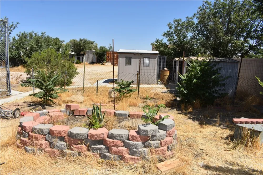 6293 Backus Road Mojave, CA 93501
