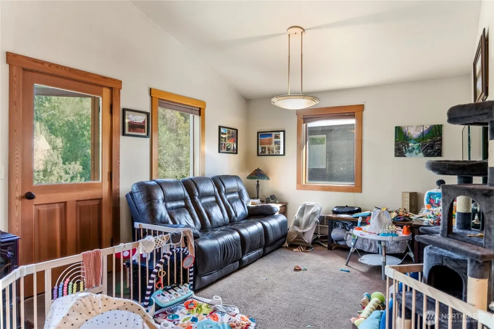 308 Washington Street Winthrop, WA 98862