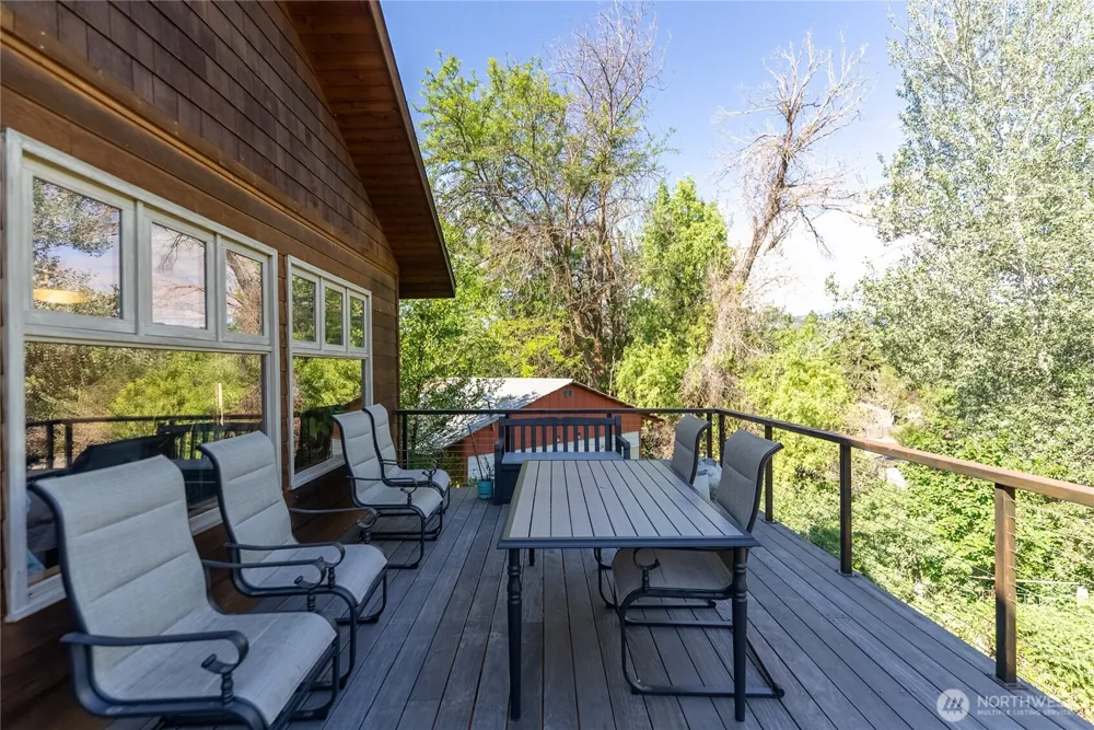 308 Washington Street Winthrop, WA 98862