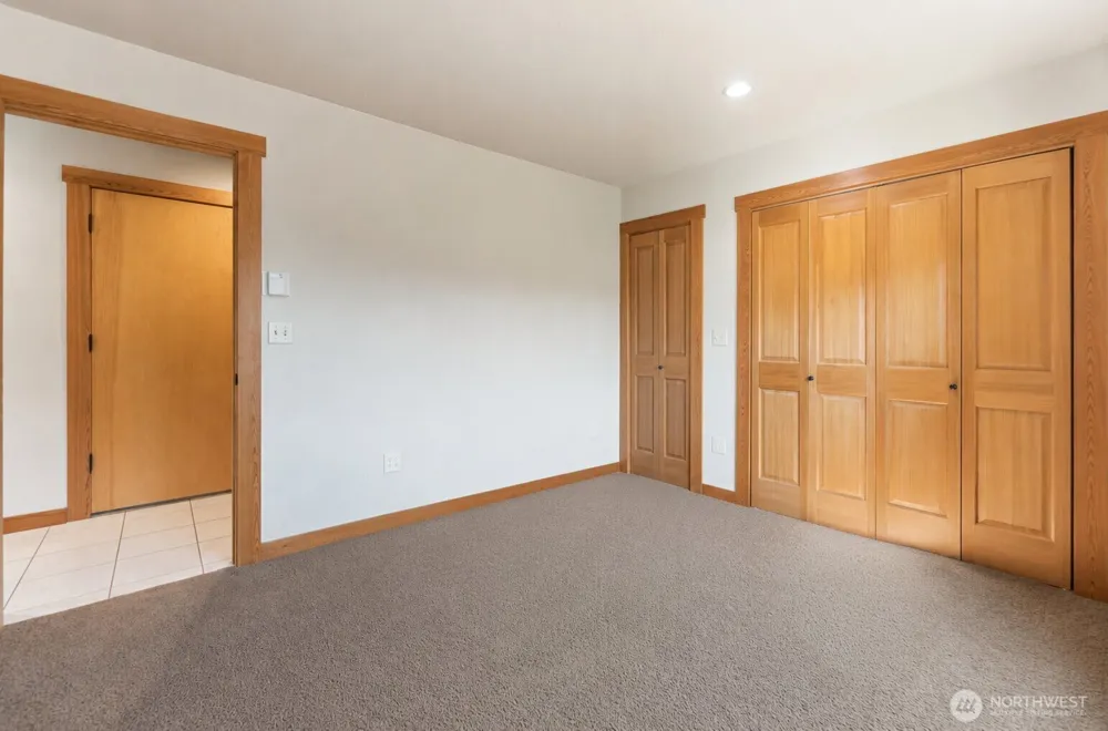 308 Washington Street Winthrop, WA 98862