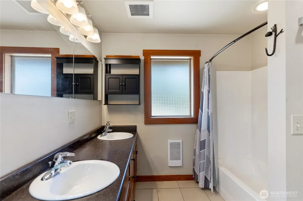 308 Washington Street Winthrop, WA 98862