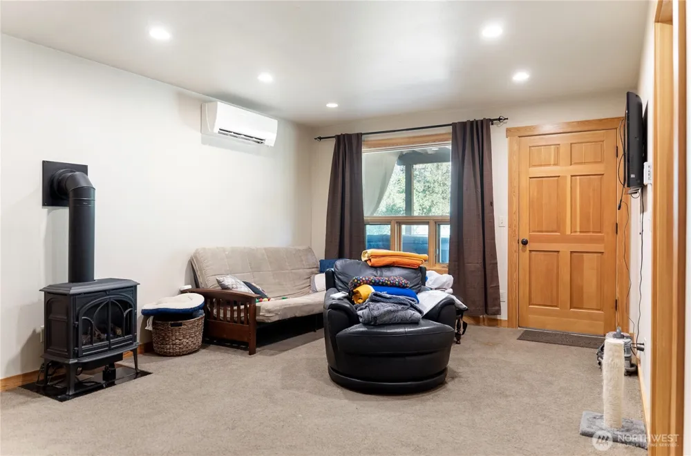 308 Washington Street Winthrop, WA 98862