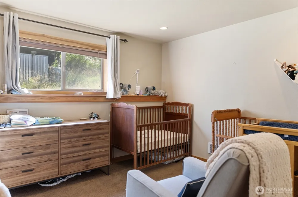 308 Washington Street Winthrop, WA 98862