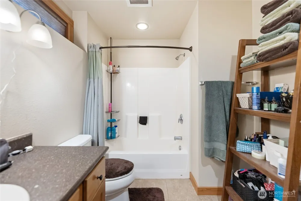 308 Washington Street Winthrop, WA 98862