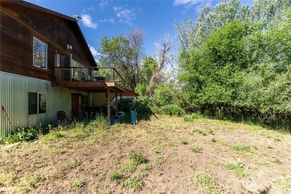 308 Washington Street Winthrop, WA 98862
