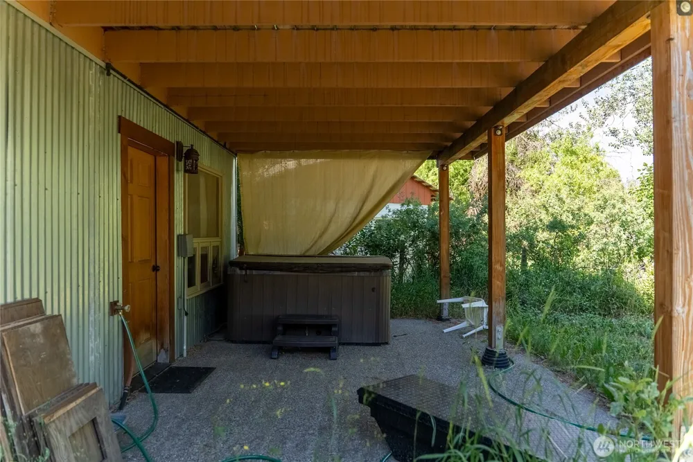 308 Washington Street Winthrop, WA 98862