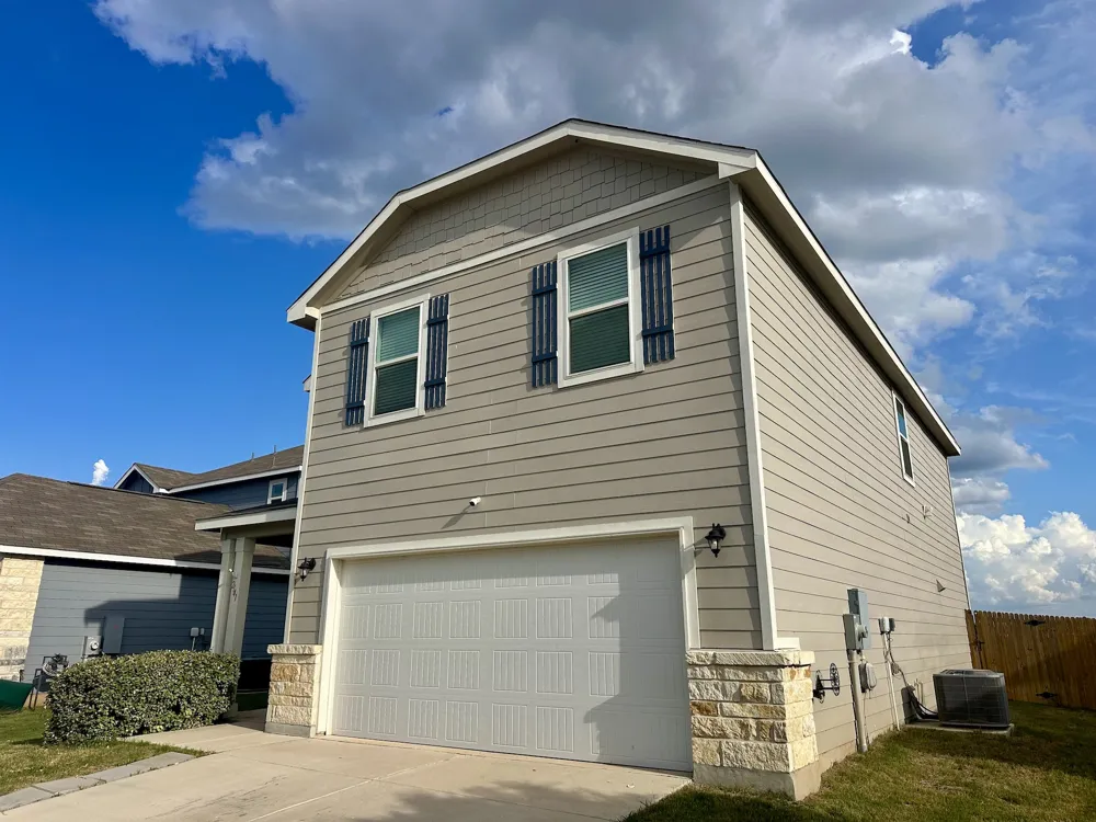 2141 Hiddenbrooke Pass Seguin, TX 78155