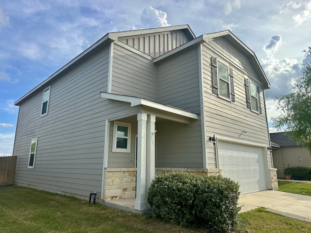 2141 Hiddenbrooke Pass Seguin, TX 78155