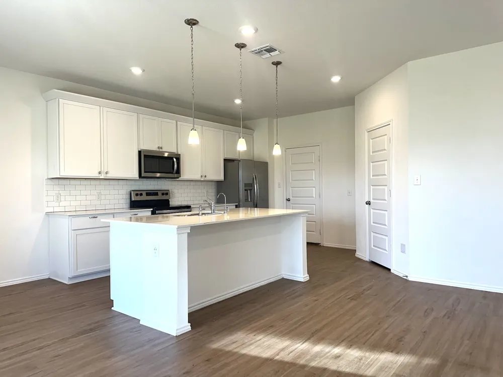 2141 Hiddenbrooke Pass Seguin, TX 78155