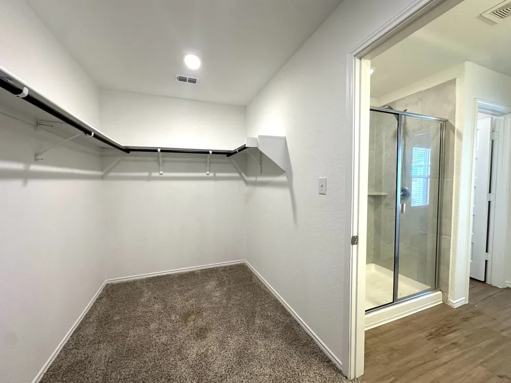 2141 Hiddenbrooke Pass Seguin, TX 78155