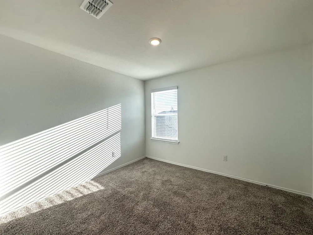2141 Hiddenbrooke Pass Seguin, TX 78155