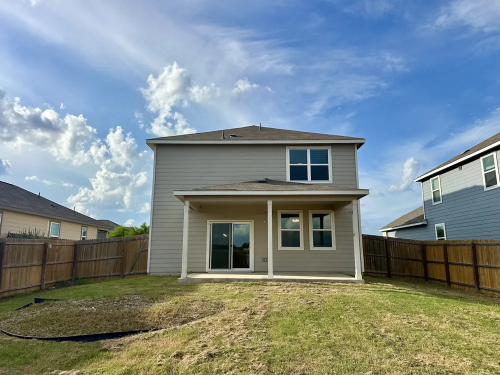 2141 Hiddenbrooke Pass Seguin, TX 78155