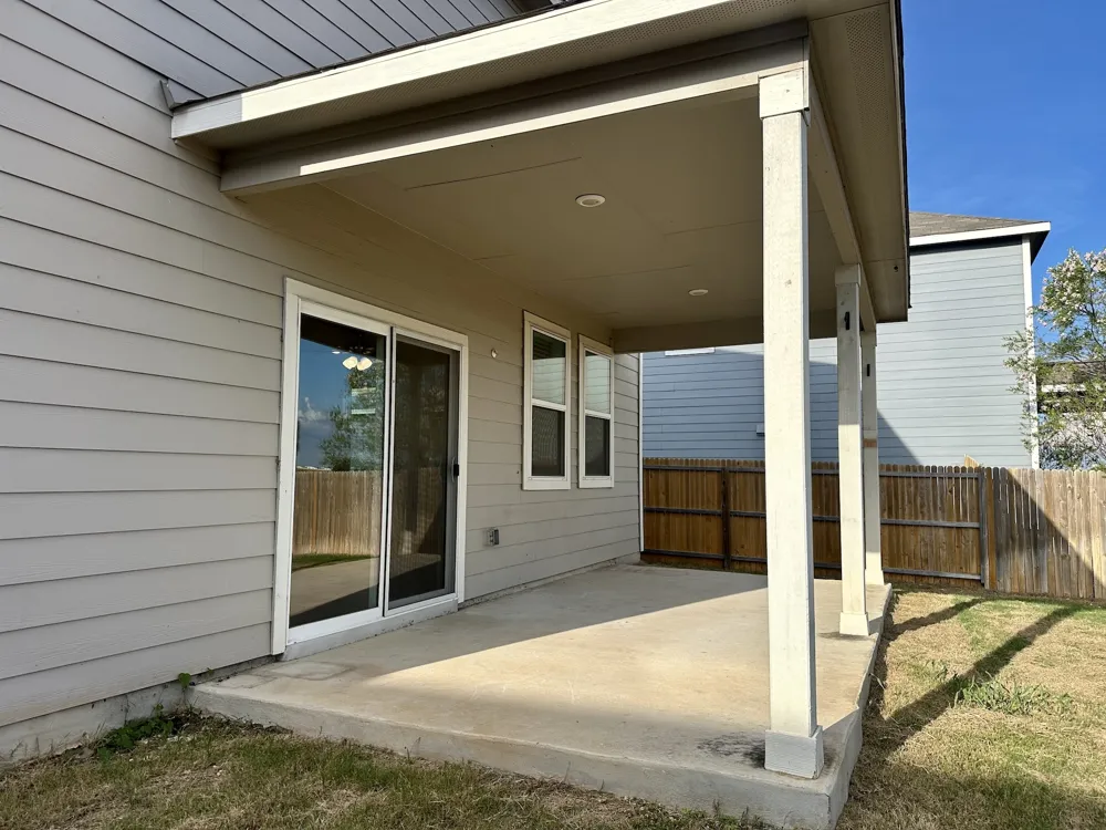 2141 Hiddenbrooke Pass Seguin, TX 78155