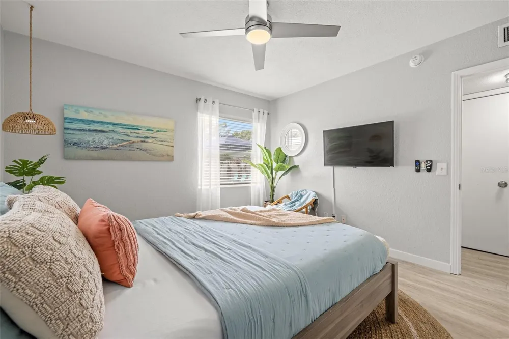 1405 TEMPLE STREET Clearwater, FL 33756