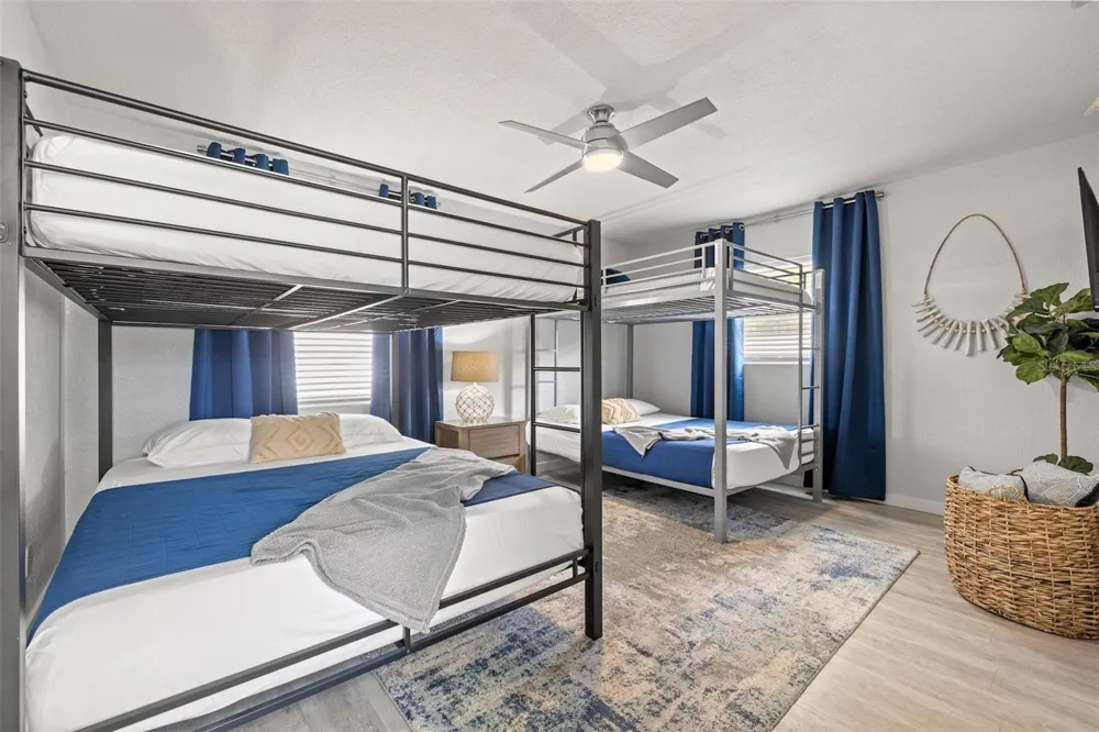 1405 TEMPLE STREET Clearwater, FL 33756