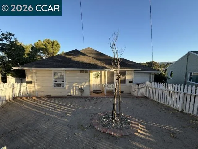 2344 Scenic Ave Martinez, CA 94553