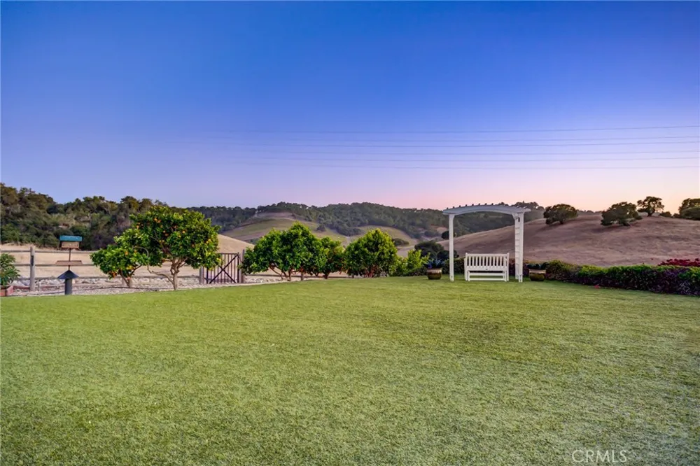 2490 Nightshade Arroyo Grande, CA 93420