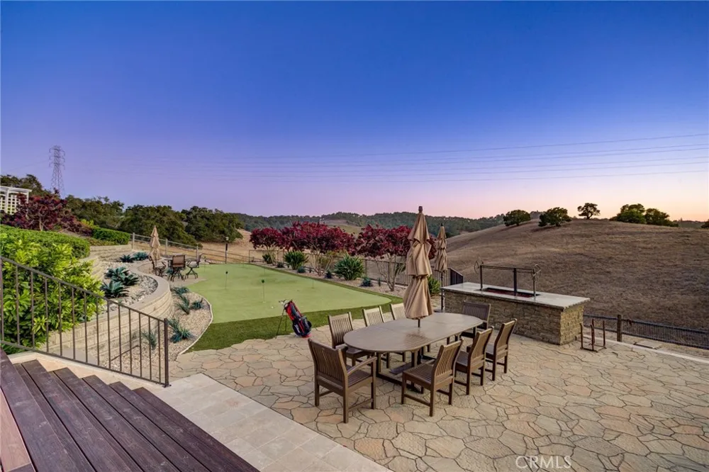 2490 Nightshade Arroyo Grande, CA 93420