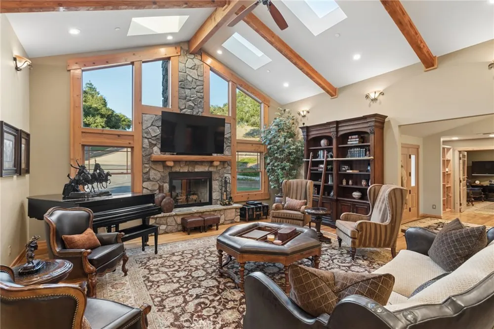 2490 Nightshade Arroyo Grande, CA 93420