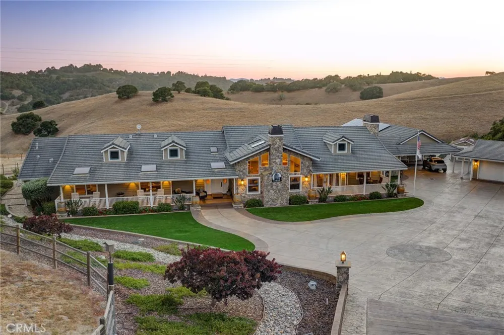 2490 Nightshade Arroyo Grande, CA 93420